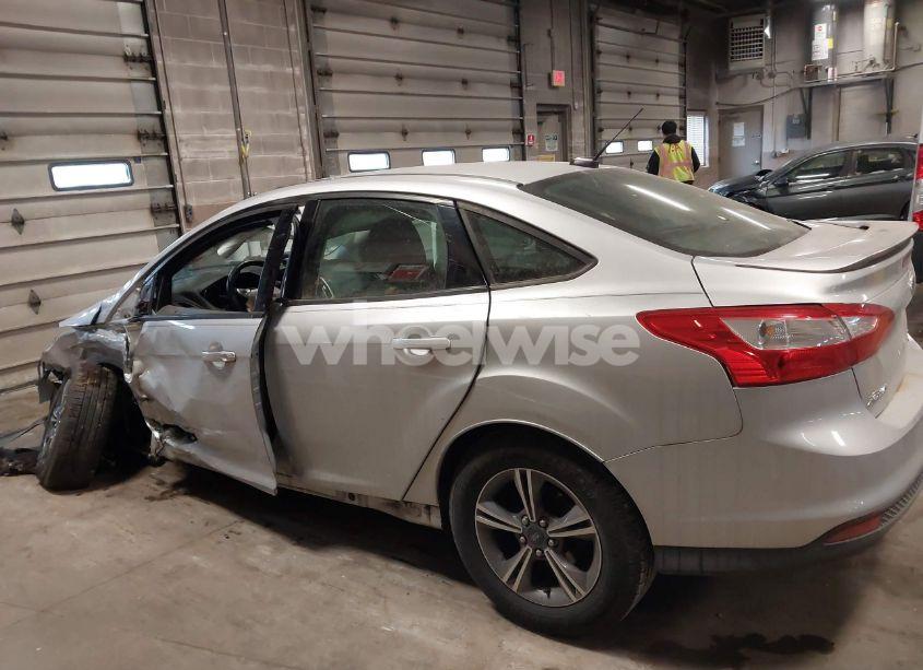 Photo 15 of 2014 Ford Focus SE (VIN 1FADP3F25EL234296)