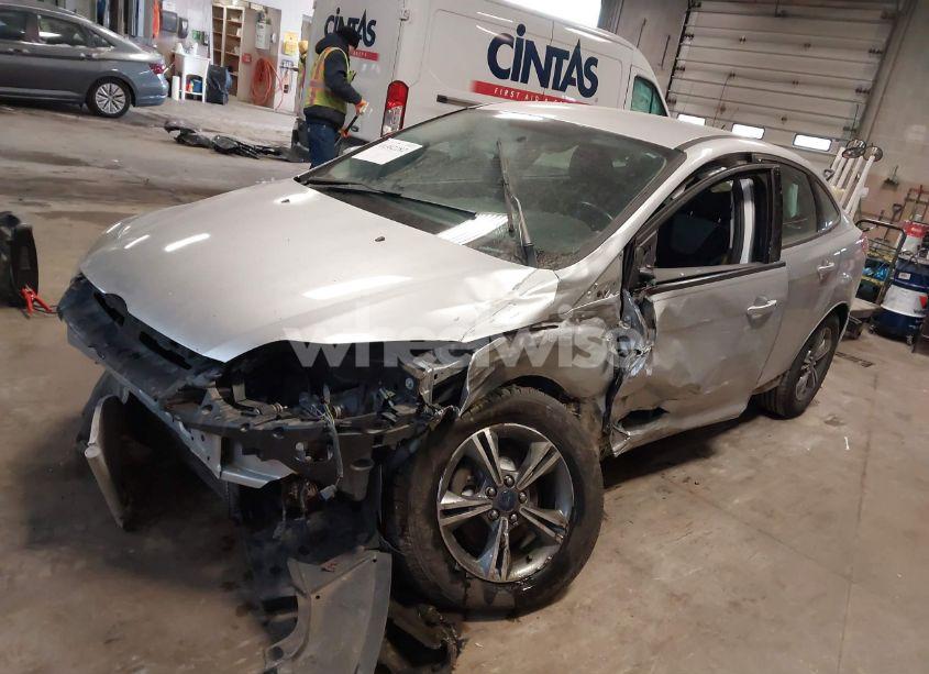 Photo 2 of 2014 Ford Focus SE (VIN 1FADP3F25EL234296)