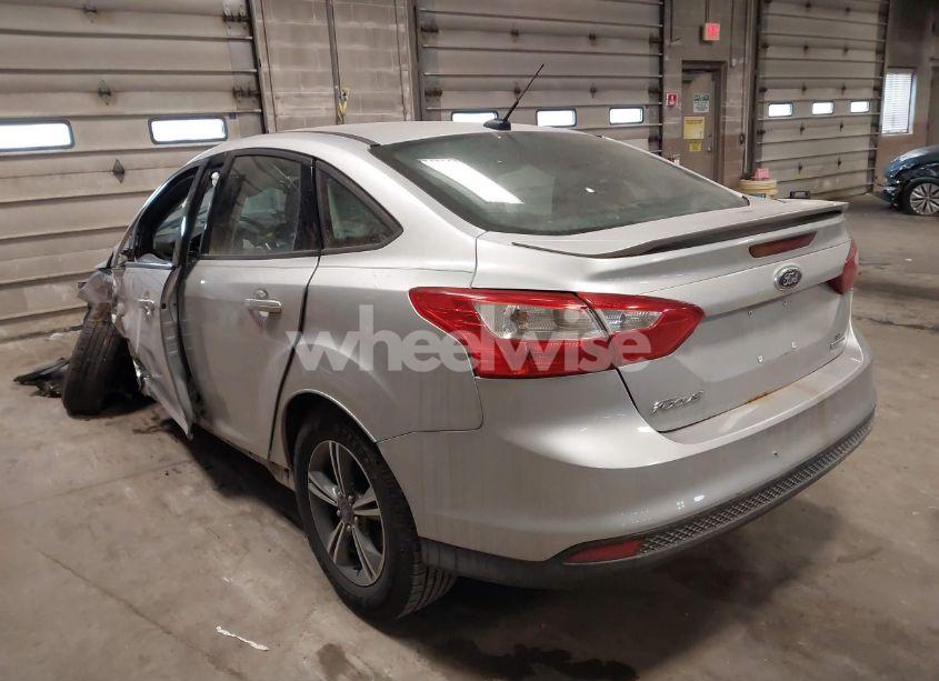 Photo 3 of 2014 Ford Focus SE (VIN 1FADP3F25EL234296)
