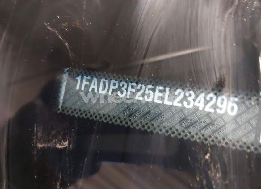 Photo 9 of 2014 Ford Focus SE (VIN 1FADP3F25EL234296)