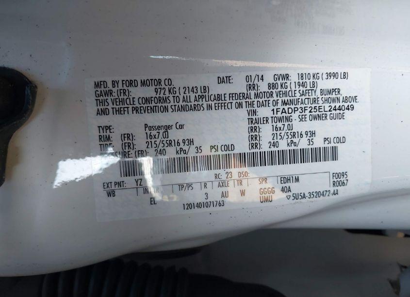 Photo 9 of 2014 Ford Focus SE (VIN 1FADP3F25EL244049)