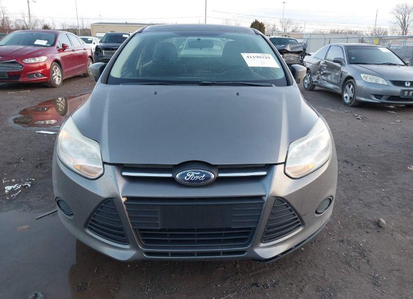 Photo 12 of 2014 Ford Focus SE (VIN 1FADP3F25EL255407)