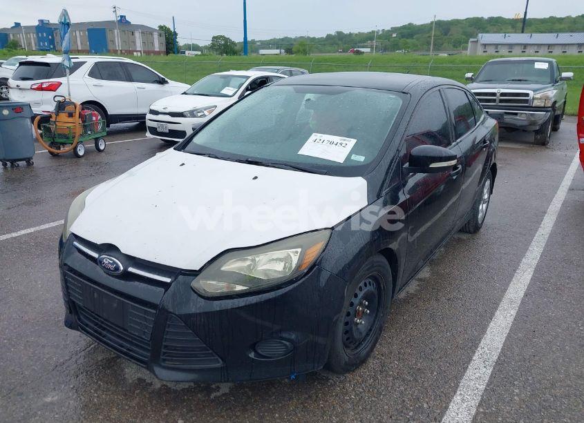 Photo 2 of 2014 Ford Focus SE (VIN 1FADP3F25EL259487)