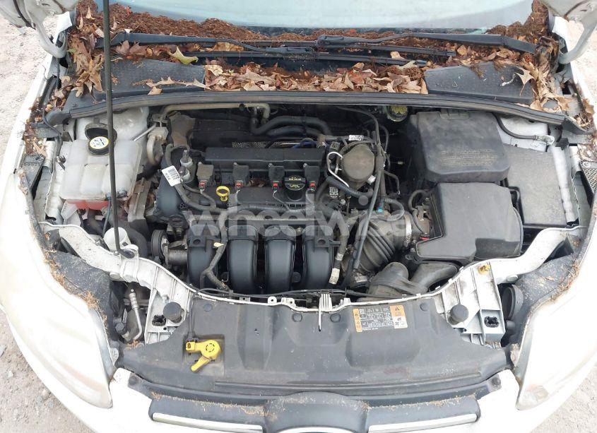 Photo 10 of 2014 Ford Focus SE (VIN 1FADP3F25EL277813)