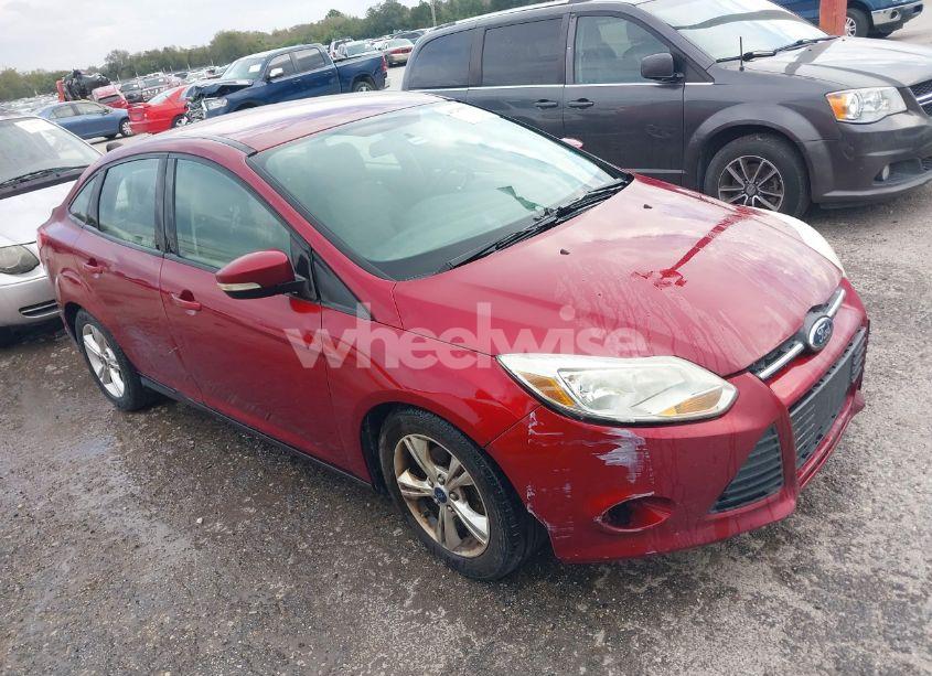 2014 Ford Focus SE (VIN 1FADP3F25EL284020) main photo