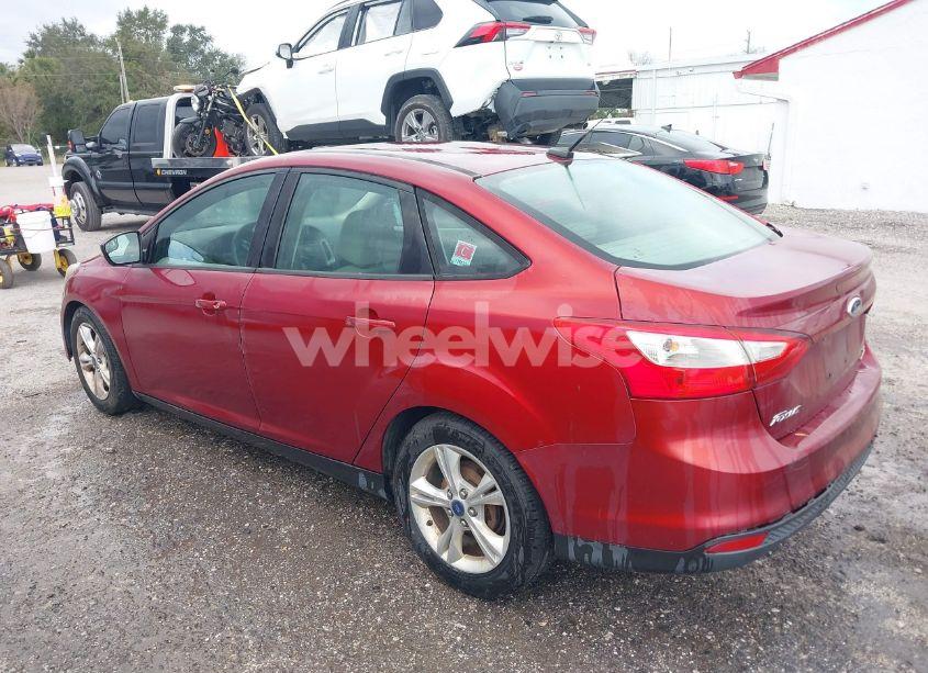 Photo 3 of 2014 Ford Focus SE (VIN 1FADP3F25EL284020)