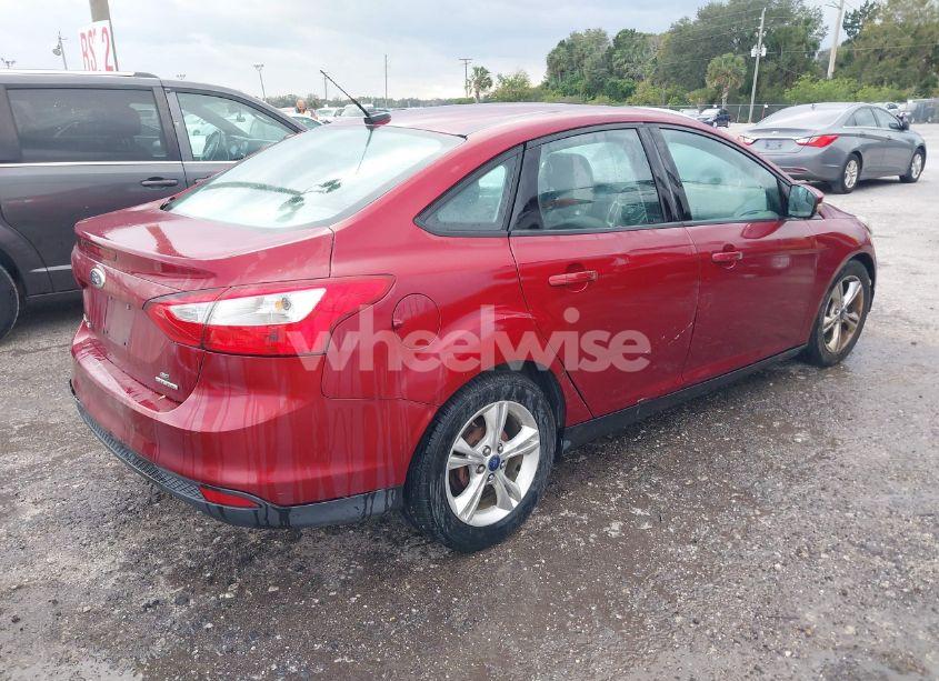Photo 4 of 2014 Ford Focus SE (VIN 1FADP3F25EL284020)