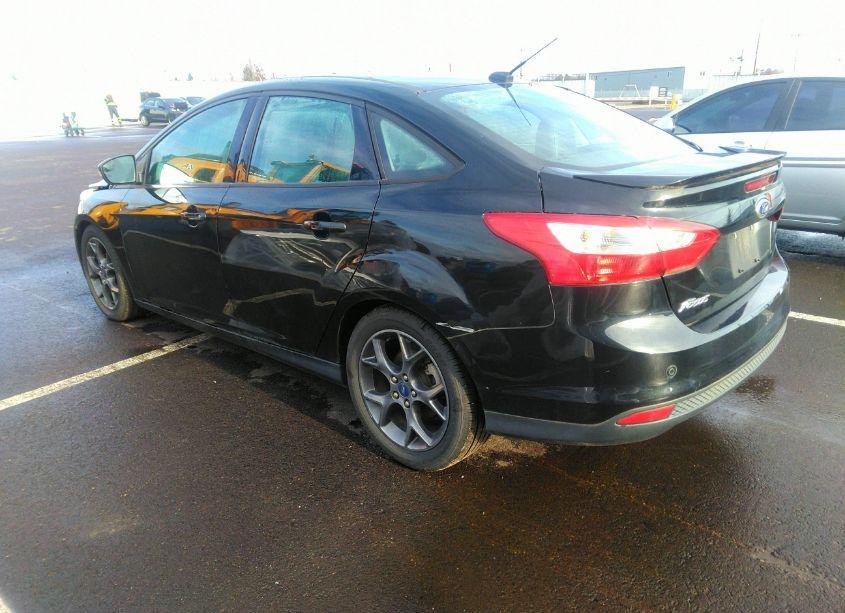 Photo 3 of 2014 Ford Focus SE (VIN 1FADP3F25EL294918)
