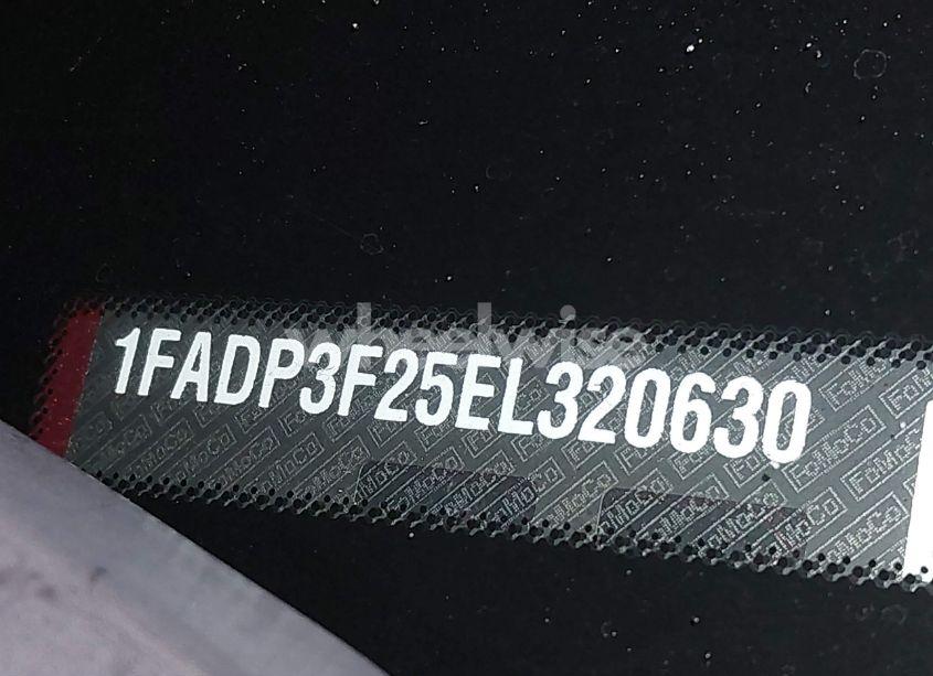 Photo 9 of 2014 Ford Focus SE (VIN 1FADP3F25EL320630)