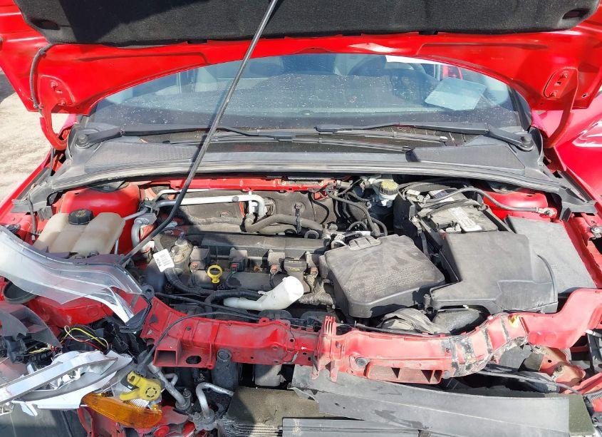 Photo 10 of 2014 Ford Focus SE (VIN 1FADP3F25EL322703)