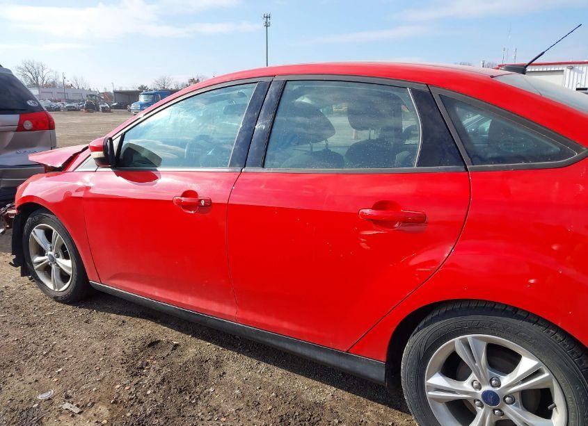 Photo 14 of 2014 Ford Focus SE (VIN 1FADP3F25EL322703)