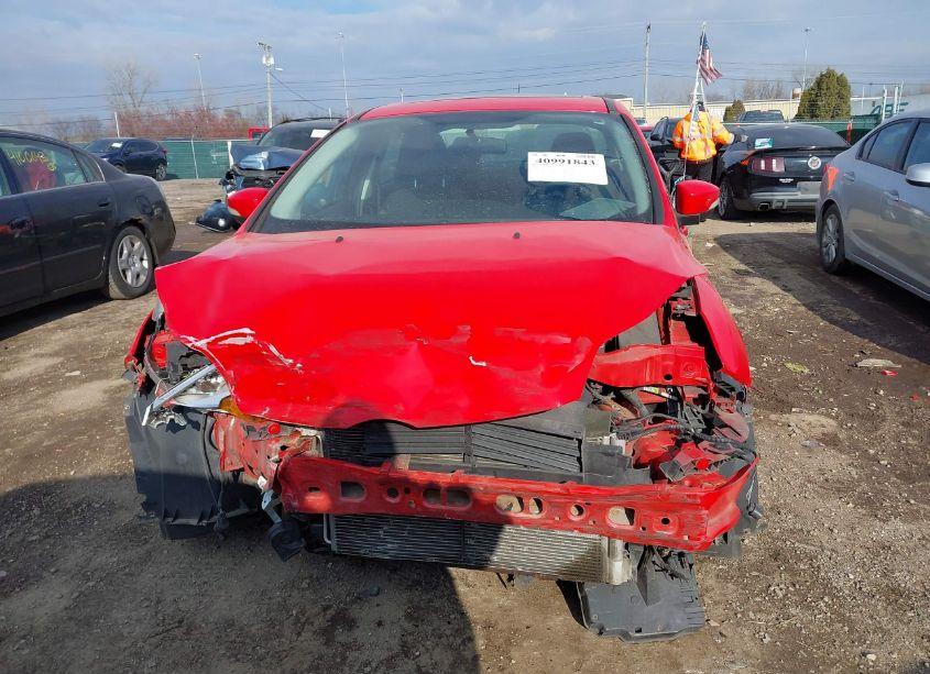 Photo 6 of 2014 Ford Focus SE (VIN 1FADP3F25EL322703)