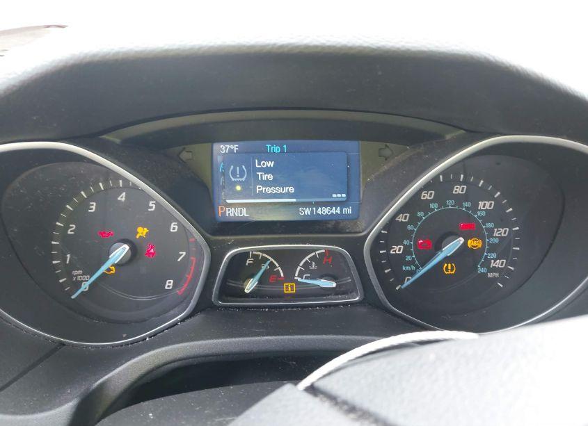 Photo 7 of 2014 Ford Focus SE (VIN 1FADP3F25EL322703)