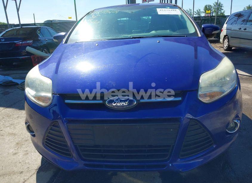 Photo 12 of 2014 Ford Focus SE (VIN 1FADP3F25EL323396)