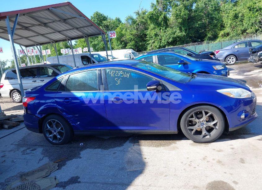 Photo 13 of 2014 Ford Focus SE (VIN 1FADP3F25EL323396)