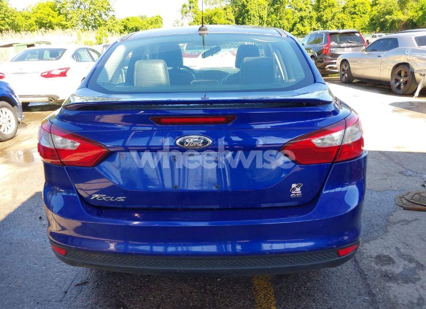 Photo 16 of 2014 Ford Focus SE (VIN 1FADP3F25EL323396)