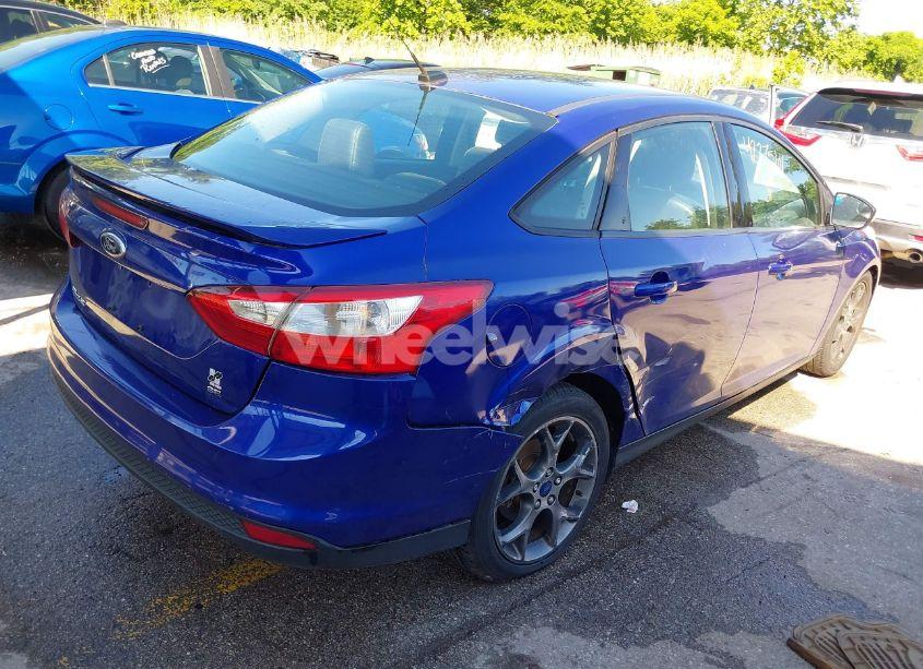 Photo 4 of 2014 Ford Focus SE (VIN 1FADP3F25EL323396)