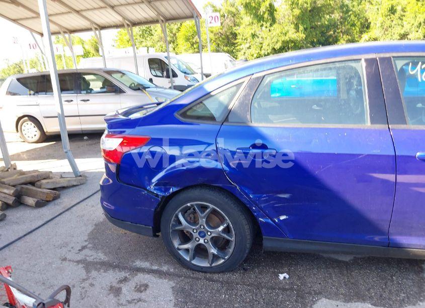 Photo 6 of 2014 Ford Focus SE (VIN 1FADP3F25EL323396)