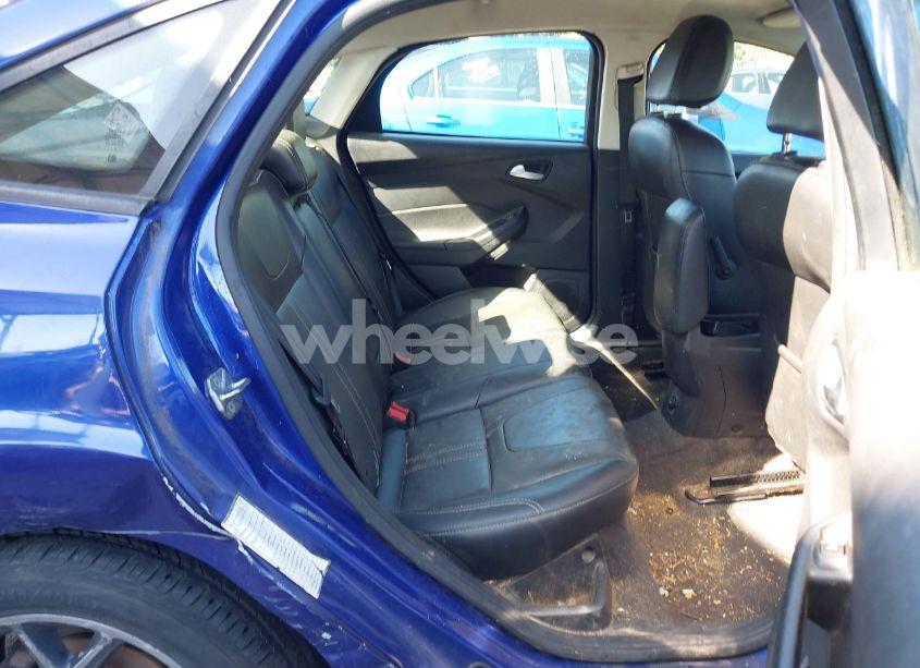 Photo 8 of 2014 Ford Focus SE (VIN 1FADP3F25EL323396)