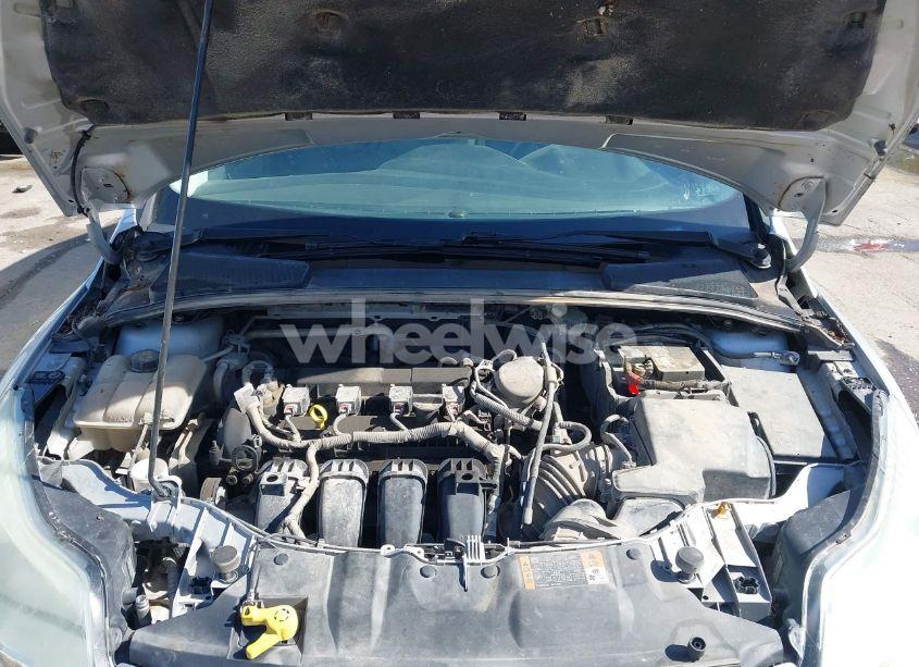 Photo 10 of 2014 Ford Focus SE (VIN 1FADP3F25EL333104)