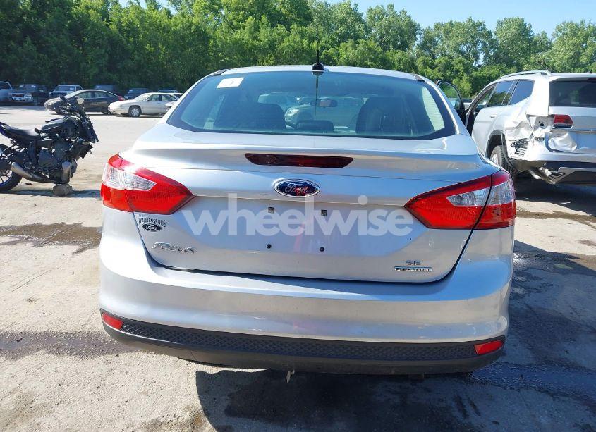 Photo 16 of 2014 Ford Focus SE (VIN 1FADP3F25EL333104)