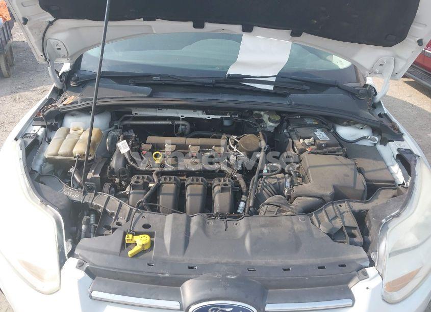 Photo 10 of 2014 Ford Focus SE (VIN 1FADP3F25EL345401)