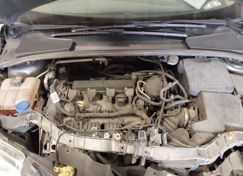 Photo 10 of 2014 Ford Focus SE (VIN 1FADP3F25EL360805)