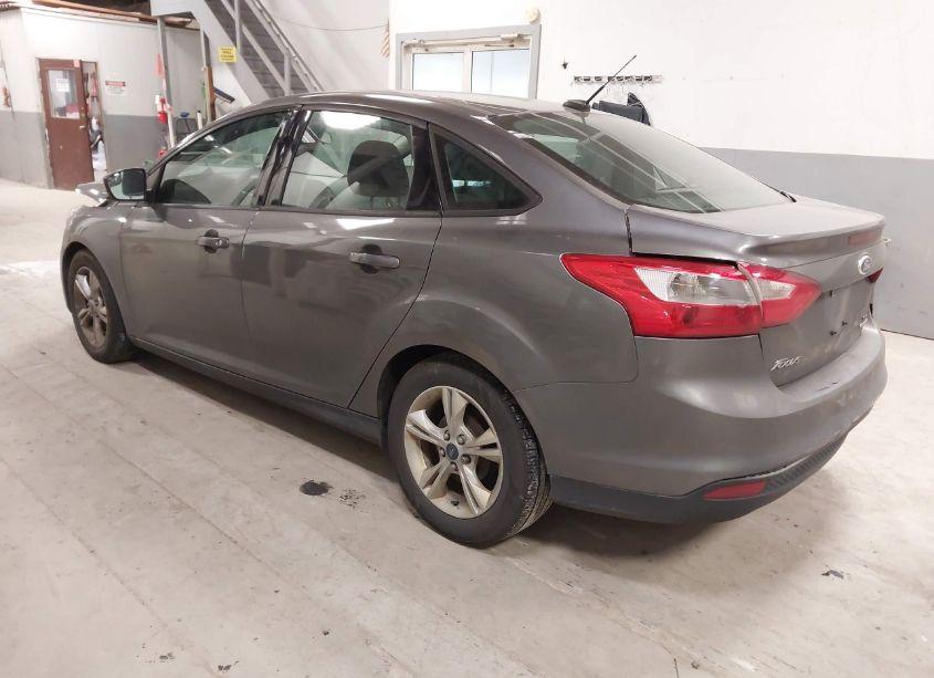 Photo 3 of 2014 Ford Focus SE (VIN 1FADP3F25EL360805)