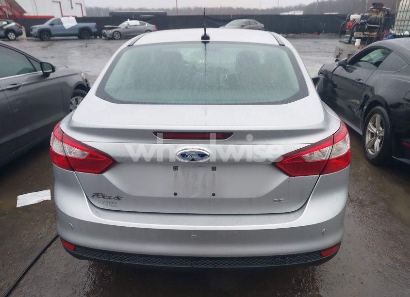Photo 16 of 2014 Ford Focus SE (VIN 1FADP3F25EL366104)