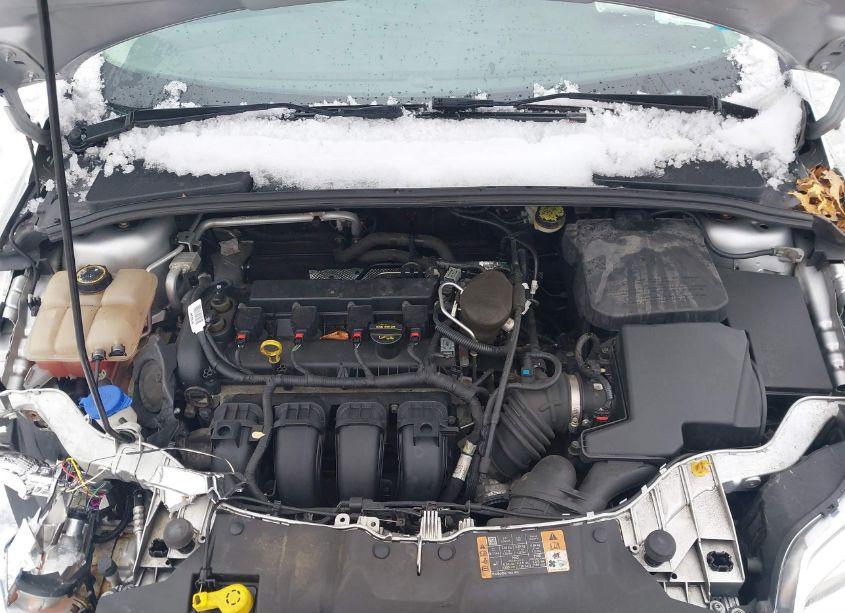 Photo 10 of 2014 Ford Focus SE (VIN 1FADP3F25EL370072)