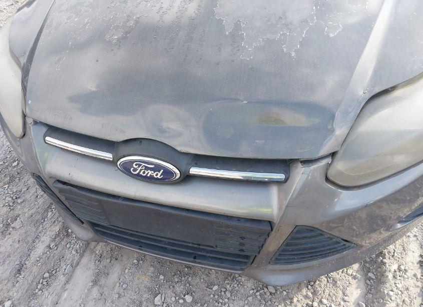 Photo 6 of 2014 Ford Focus SE (VIN 1FADP3F25EL385977)