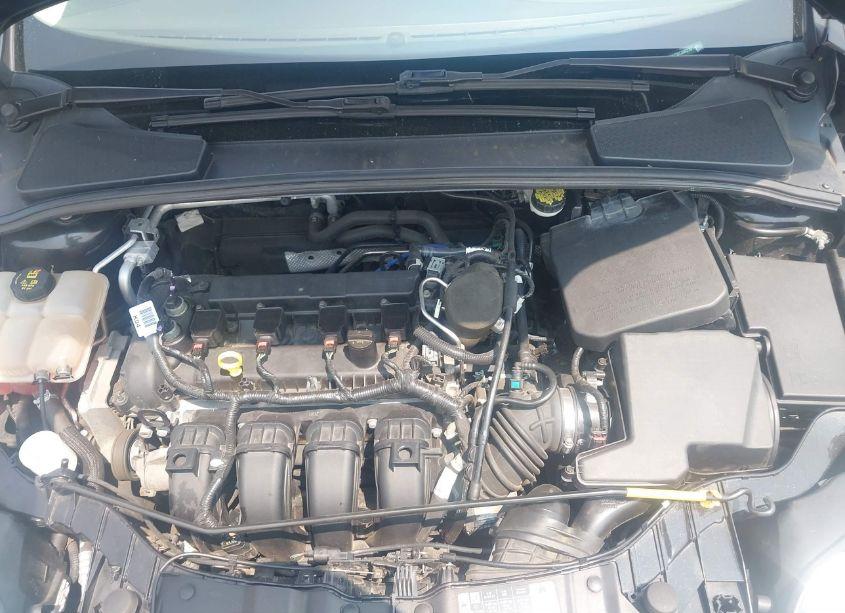 Photo 10 of 2014 Ford Focus SE (VIN 1FADP3F25EL389270)