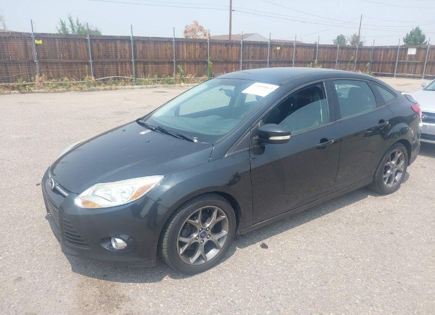 Photo 2 of 2014 Ford Focus SE (VIN 1FADP3F25EL389270)