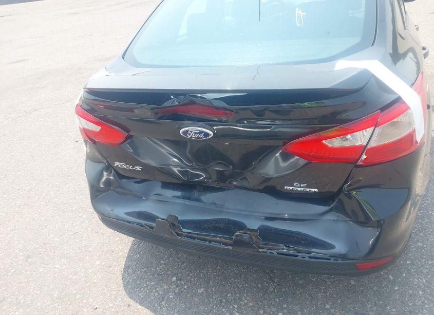 Photo 6 of 2014 Ford Focus SE (VIN 1FADP3F25EL389270)