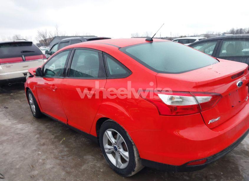 Photo 14 of 2014 Ford Focus SE (VIN 1FADP3F25EL389561)