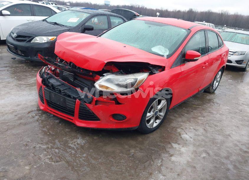 Photo 2 of 2014 Ford Focus SE (VIN 1FADP3F25EL389561)