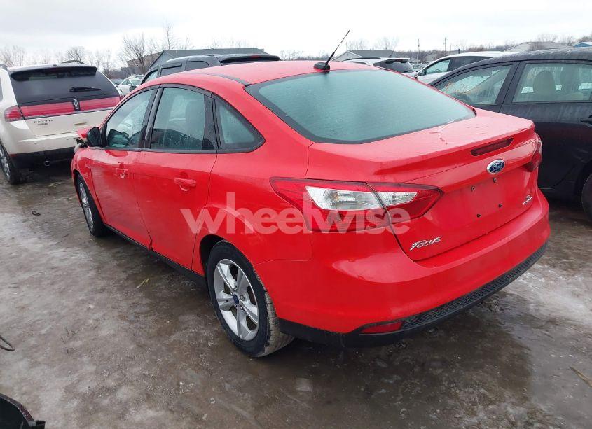 Photo 3 of 2014 Ford Focus SE (VIN 1FADP3F25EL389561)