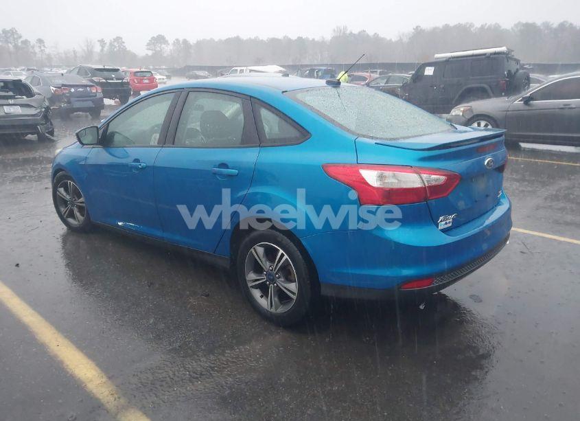 Photo 3 of 2014 Ford Focus SE (VIN 1FADP3F25EL403426)
