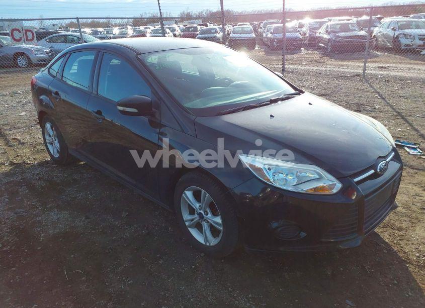 2014 Ford Focus SE (VIN 1FADP3F25EL403751) main photo