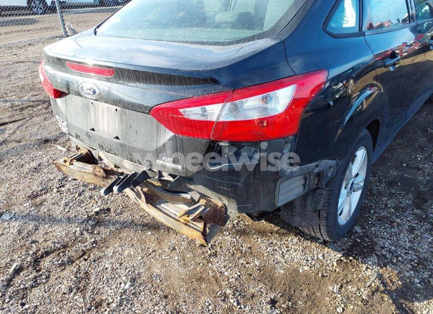 Photo 13 of 2014 Ford Focus SE (VIN 1FADP3F25EL403751)