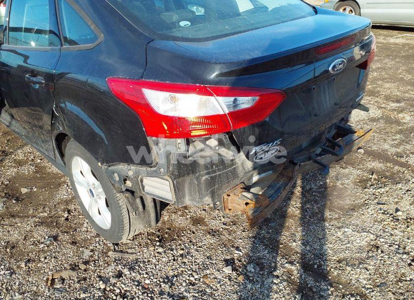 Photo 6 of 2014 Ford Focus SE (VIN 1FADP3F25EL403751)