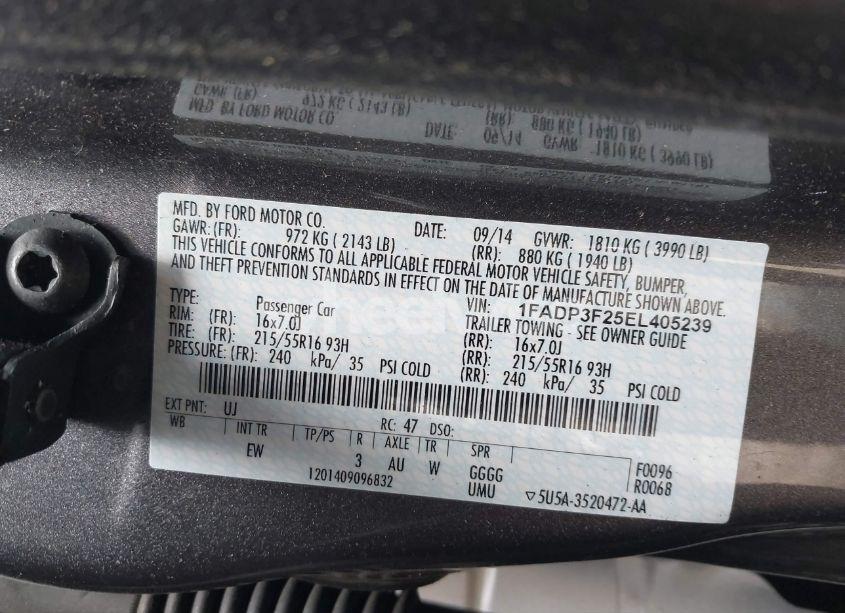 Photo 9 of 2014 Ford Focus SE (VIN 1FADP3F25EL405239)