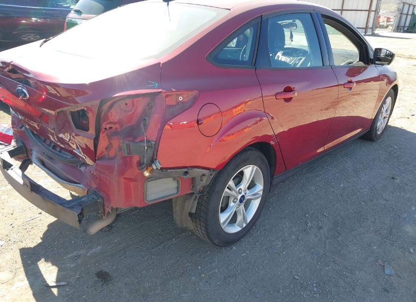 Photo 4 of 2014 Ford Focus SE (VIN 1FADP3F25EL406553)