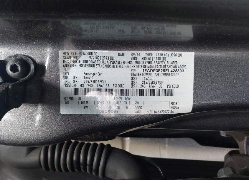 Photo 9 of 2014 Ford Focus SE (VIN 1FADP3F25EL425393)