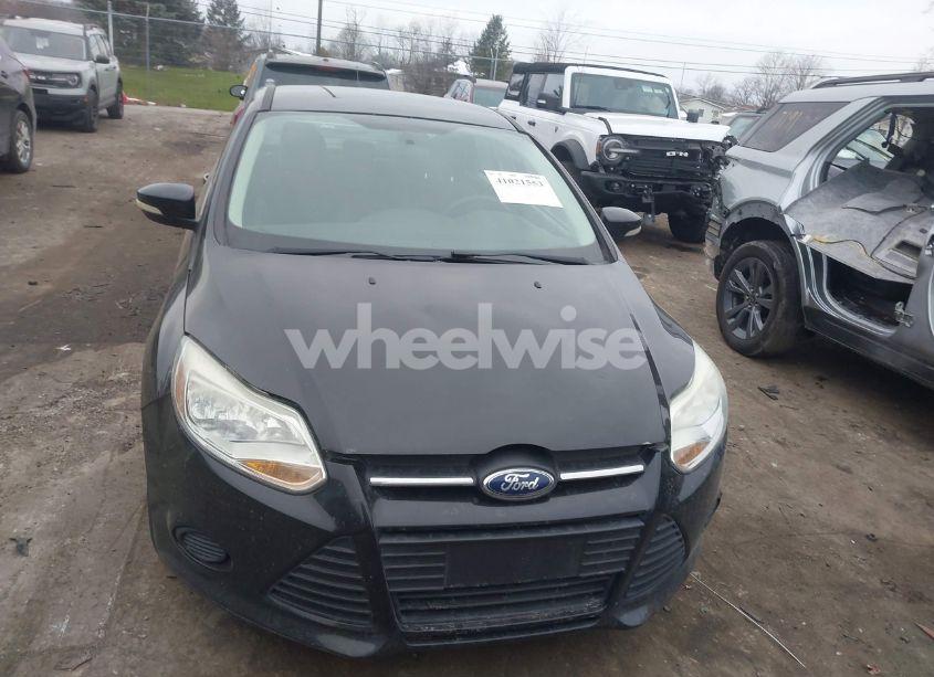 Photo 12 of 2014 Ford Focus SE (VIN 1FADP3F25EL429217)