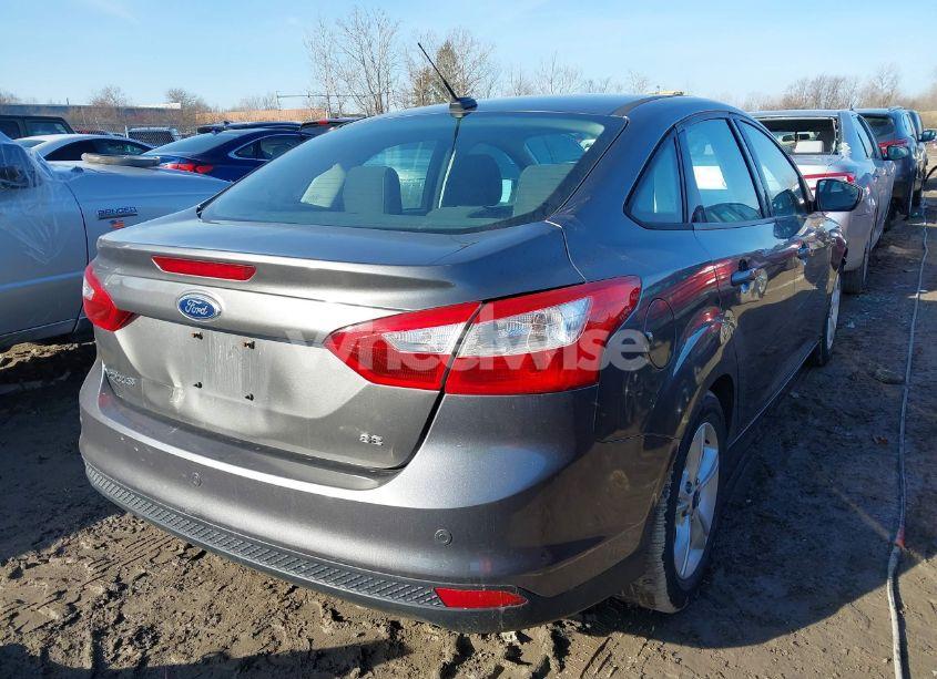 Photo 4 of 2014 Ford Focus SE (VIN 1FADP3F25EL435129)