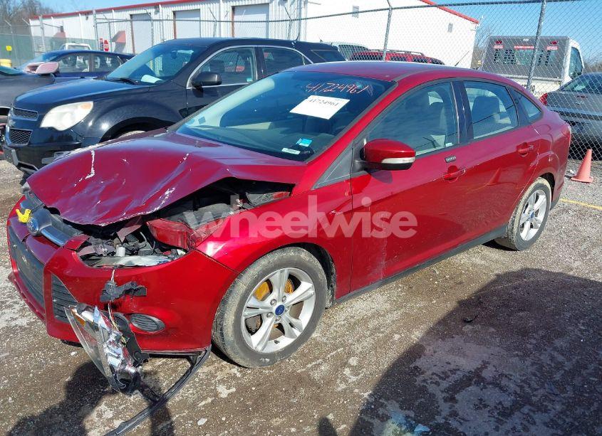 Photo 2 of 2014 Ford Focus SE (VIN 1FADP3F25EL440914)