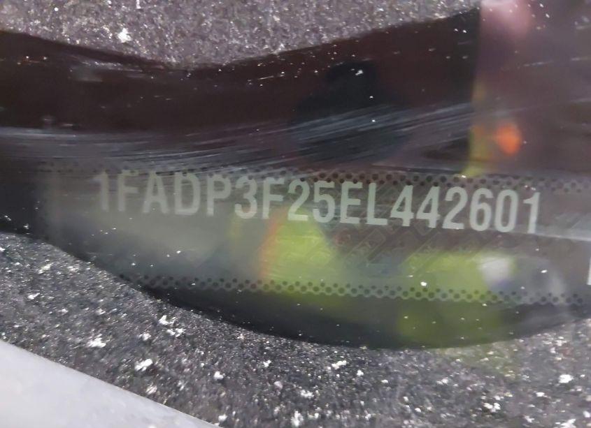 Photo 9 of 2014 Ford Focus SE (VIN 1FADP3F25EL442601)