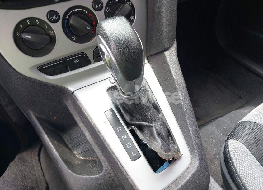 Photo 13 of 2014 Ford Focus SE (VIN 1FADP3F25EL461388)