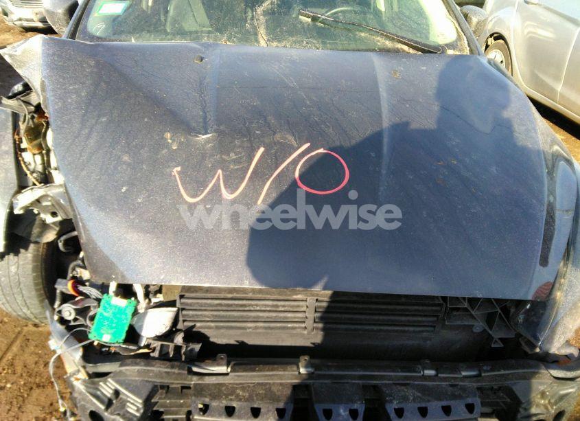 Photo 10 of 2015 Ford Focus SE (VIN 1FADP3F25FL200845)